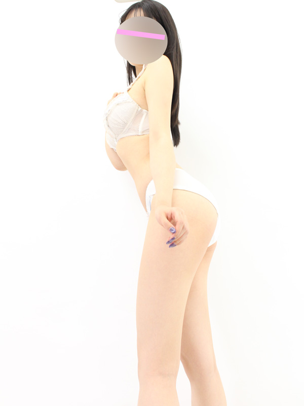 新宿手コキ&オナクラ 世界のあんぷり亭 即プレ つばき