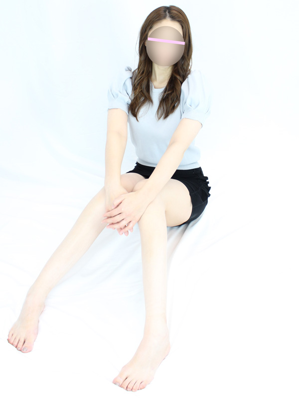 新宿手コキ&オナクラ 世界のあんぷり亭 さな